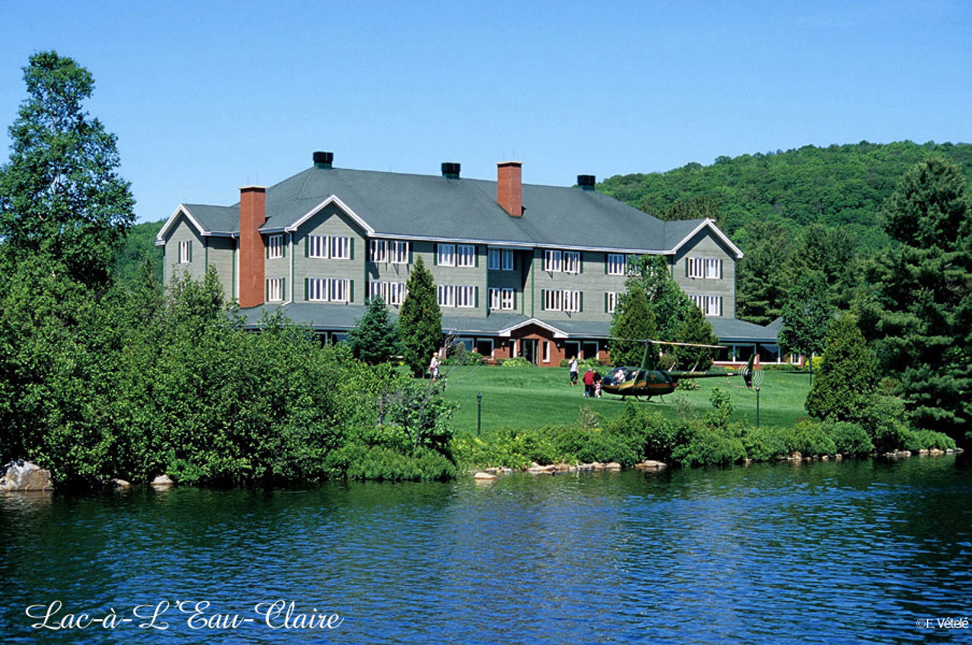 Auberge Du Lac-A-L'Eau-Claire Saint-Alexis-des-Monts Exterior photo